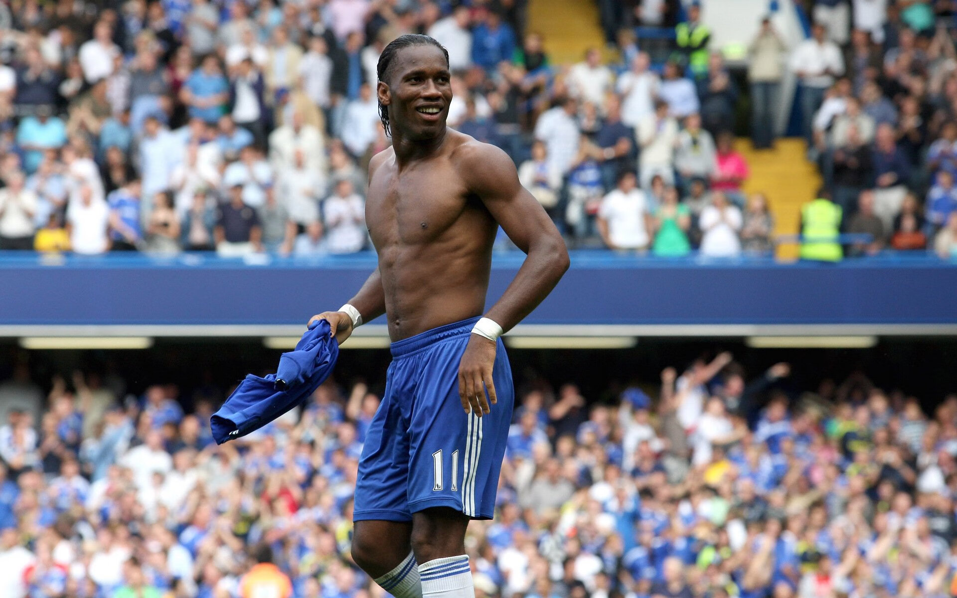 英超球队基于运动表现数据调整赛中体能分配策略，英超球员跑动数据