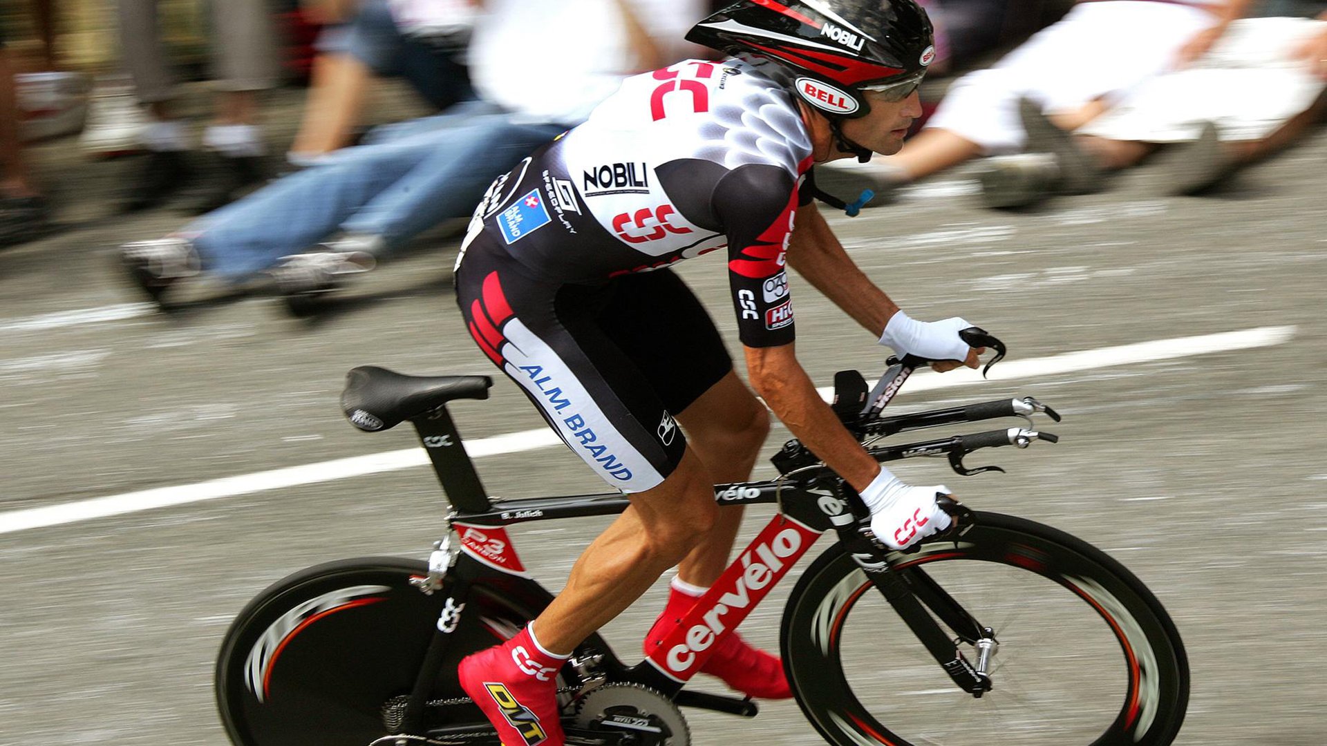 两队风格迥异，对抗看点十足，两名对抗的队员